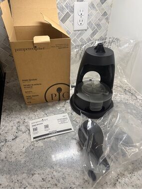 Pampered Chef Veggie Spiralizer - New, unused. In original packaging